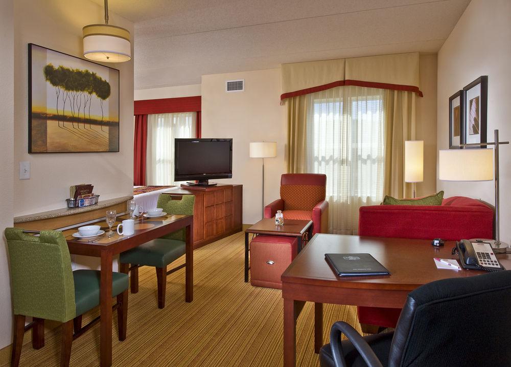 Hotel Airport 3*