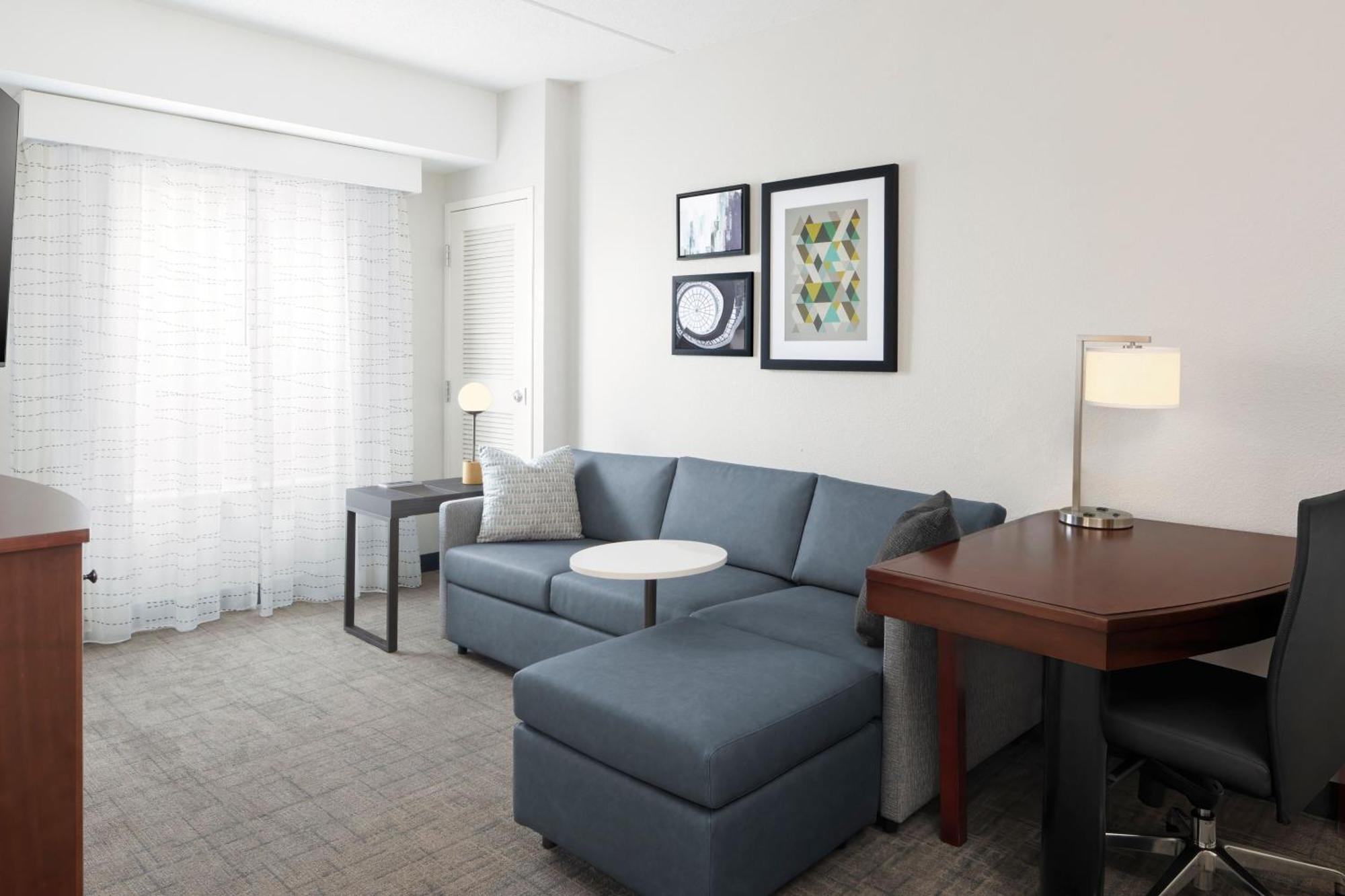 Airport Hotel